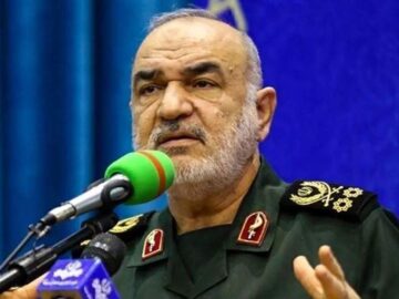 فرمانده سپاه: دست‌های ما روی ماشه است/ منتظریم غلطی بکنند