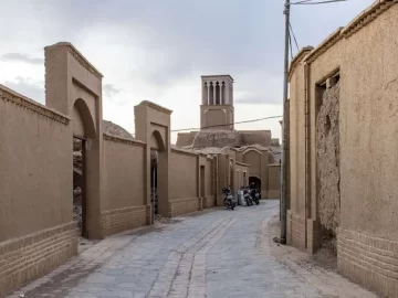 بافت قدیمی کوچه‌های گلی