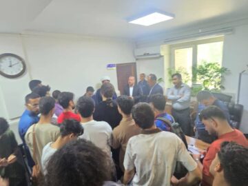 اعتراض دانشجویی همراه با تجمع در راهرو حوزه ریاست دانشگاه خلیج فارس