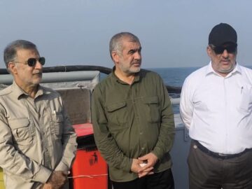 مصوبات سفر نیکزاد به بوشهر؛ نفت پای کار درمان، راه، ورزش و اشتغال بومی